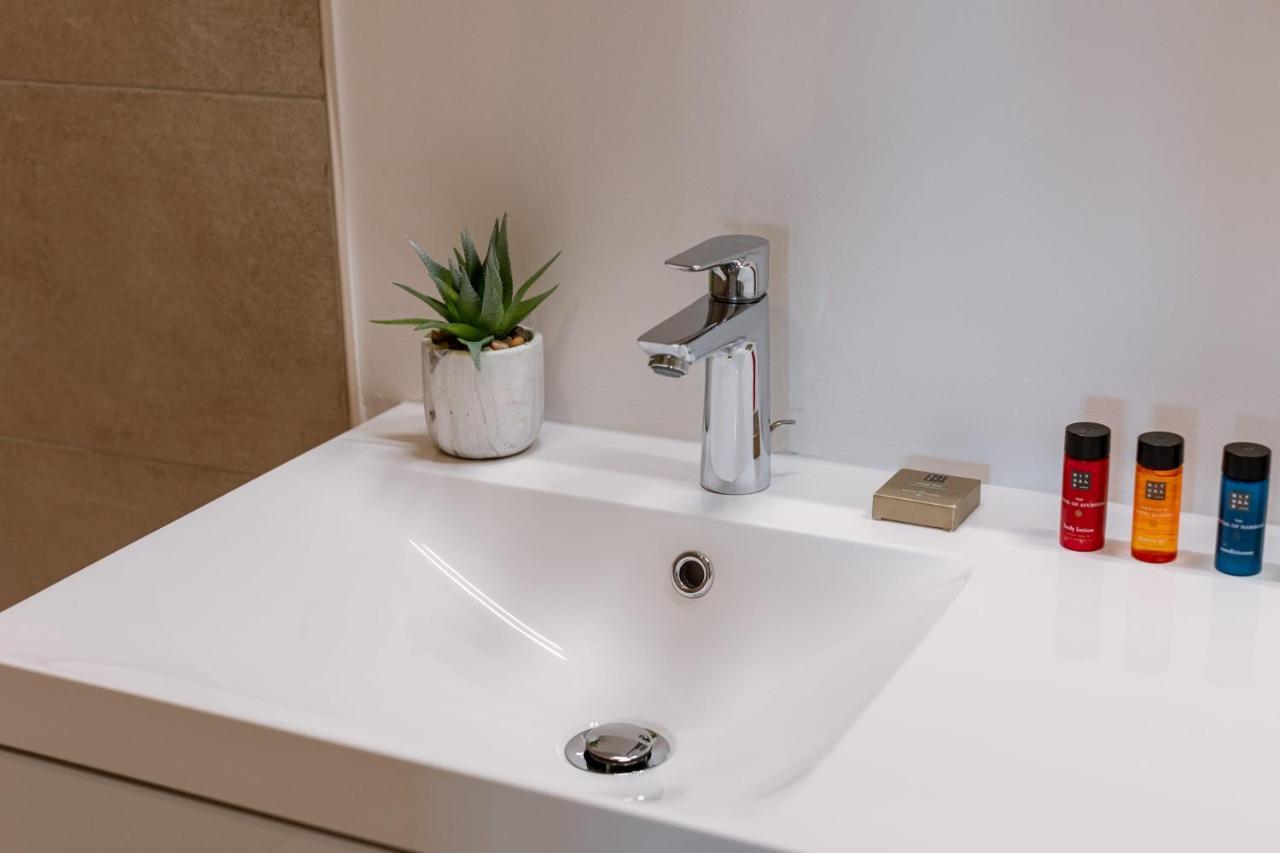 Huswell - Beautifully Decorated Apartment With Sunny Terrace ออสเทนด์ ภายนอก รูปภาพ